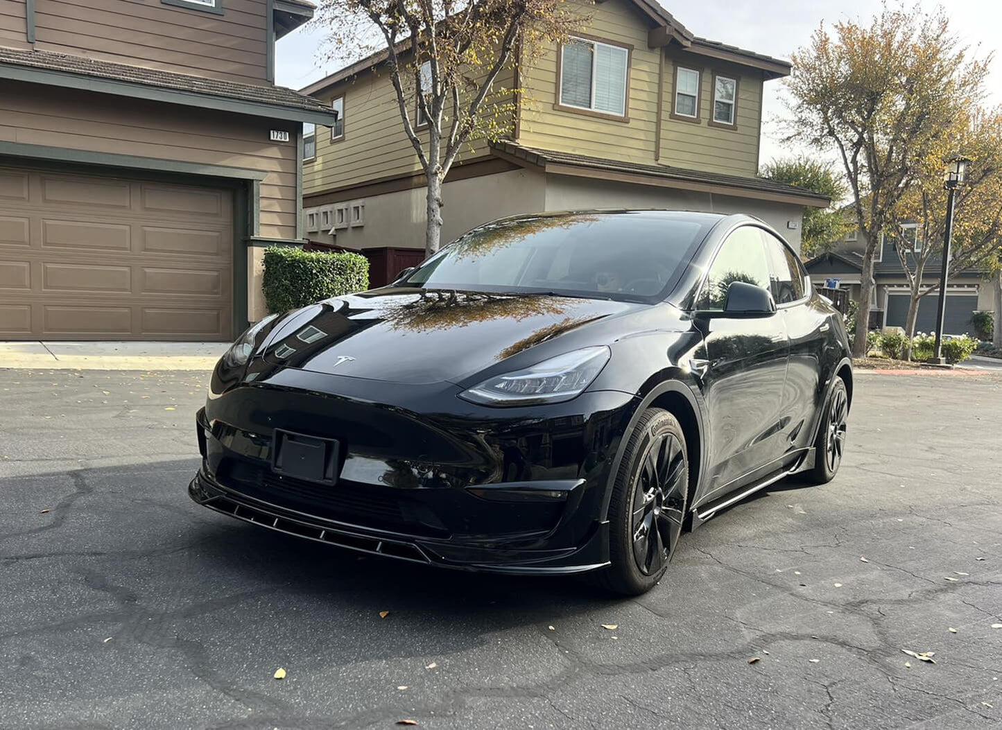 Full Body Kits for Tesla Model Y 2019-2024, 11PCS, Front Splitter Lip, Rear Diffuser, Side Skirts, Spoiler, Lamp Eyebrow Wind Knife Leaf Board Wind Knife