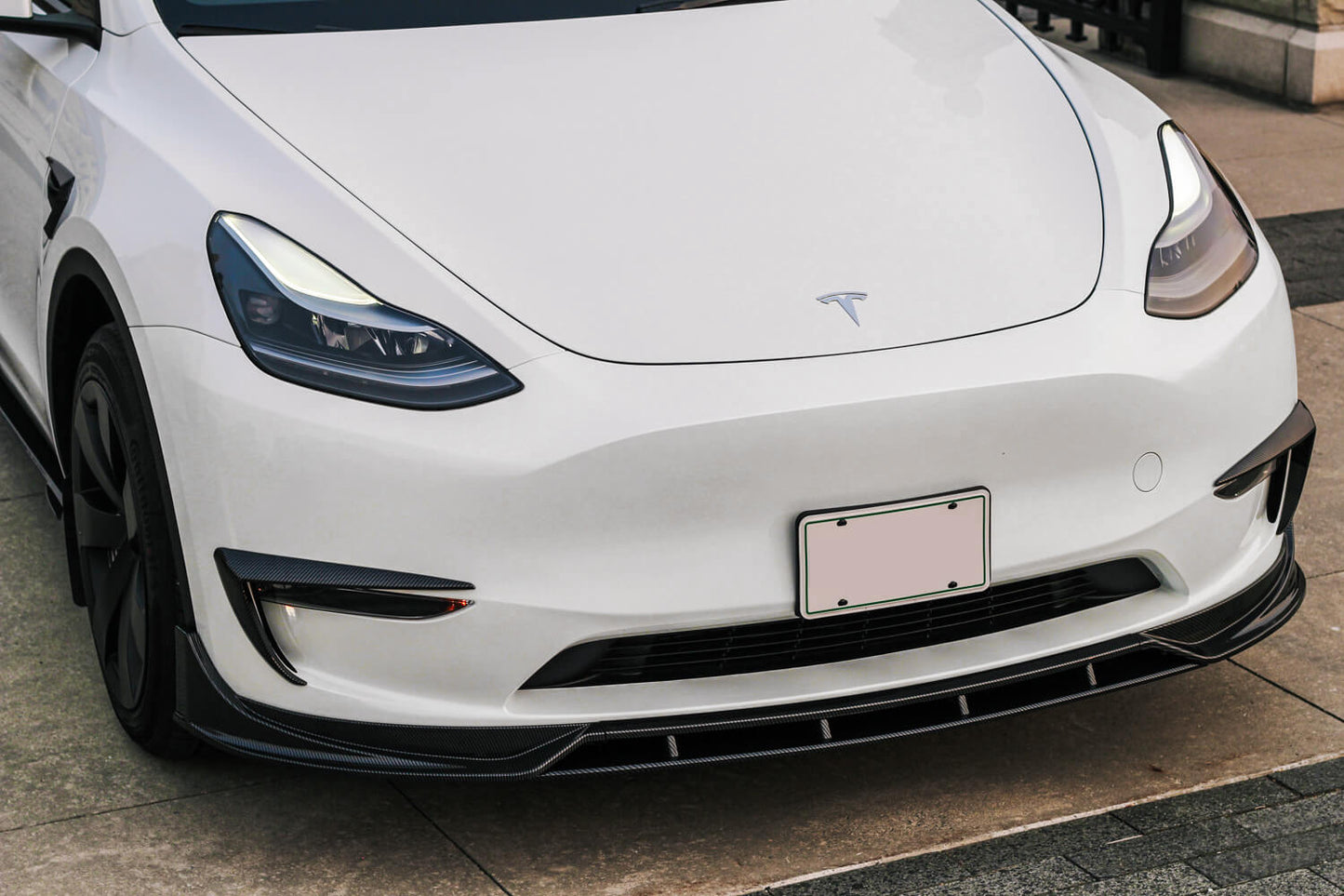 Full Body Kits for Tesla Model Y 2019-2024, 11PCS, Front Splitter Lip, Rear Diffuser, Side Skirts, Spoiler, Lamp Eyebrow Wind Knife Leaf Board Wind Knife